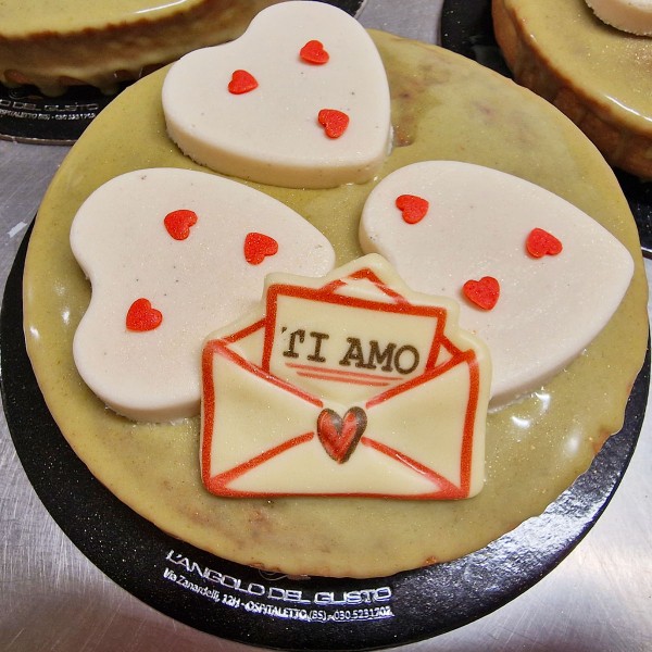 TORTA TI AMO PISTACCHIO